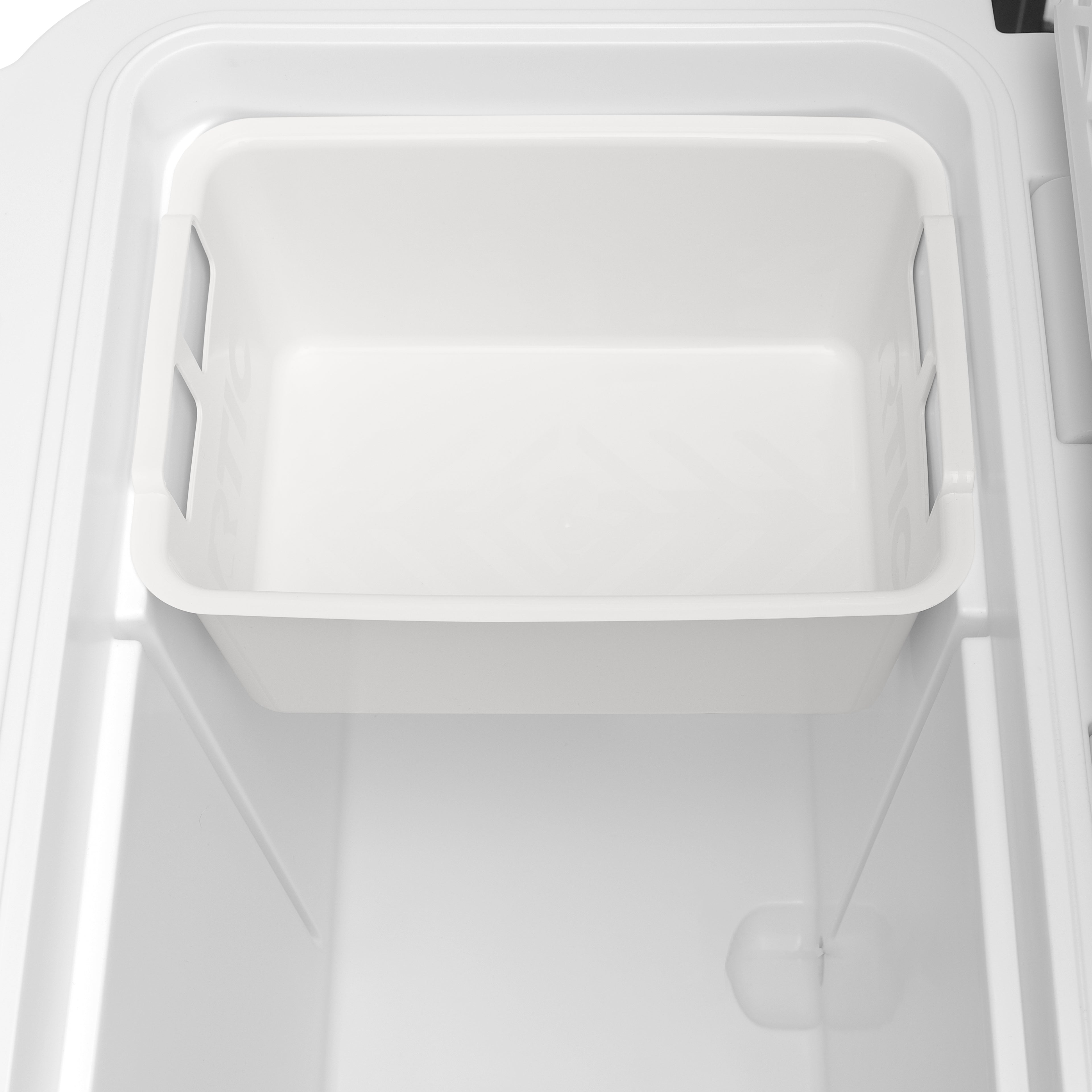 45 QT Ultra-Tough Wheeled Cooler