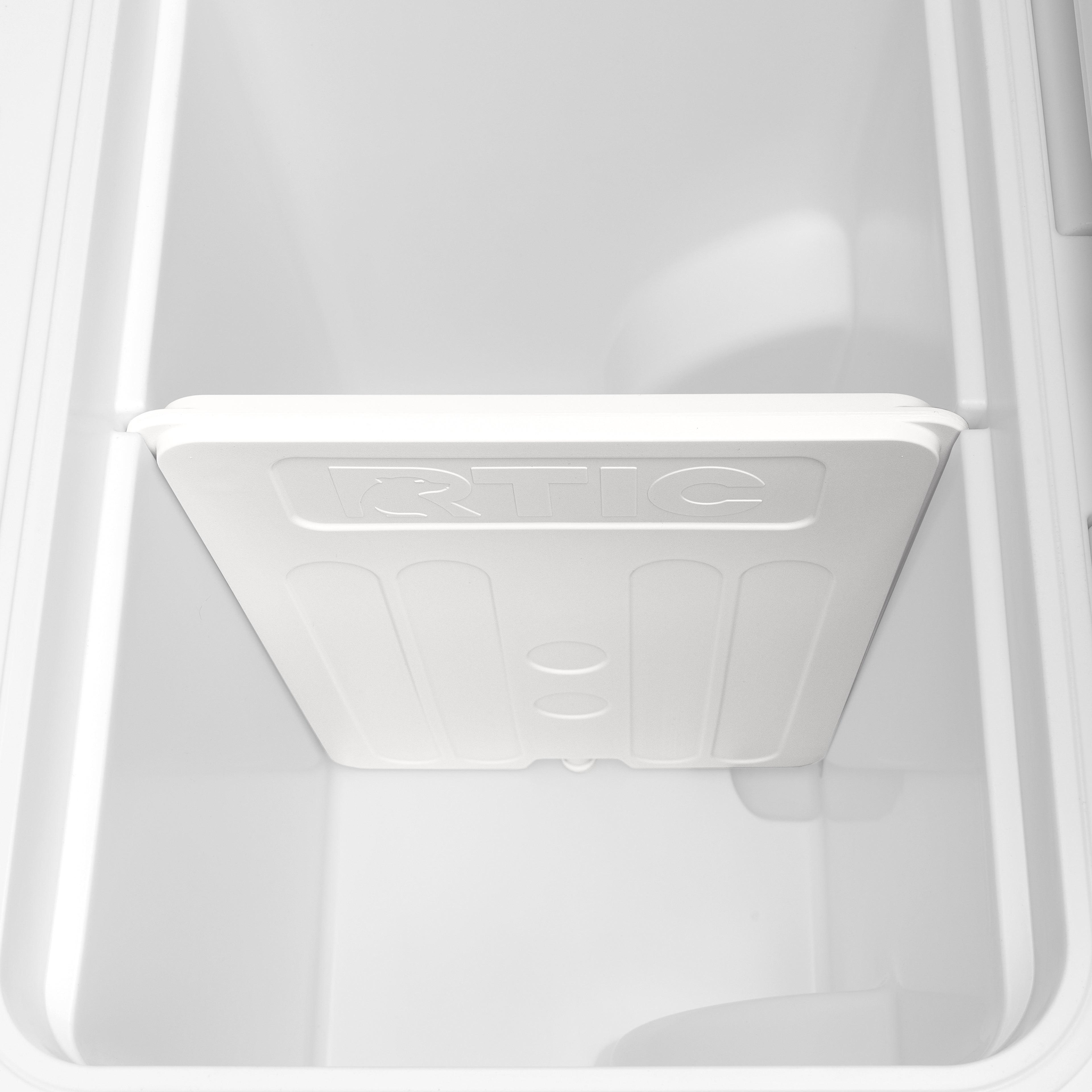 45 QT Ultra-Tough Wheeled Cooler