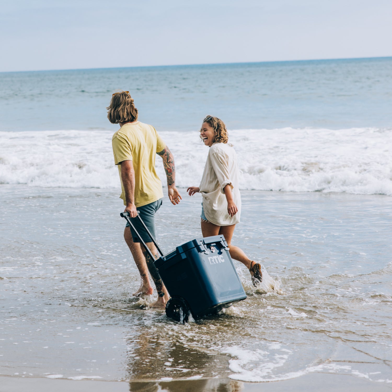 45 QT Ultra-Tough Wheeled Cooler
